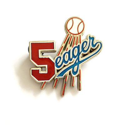 high quality clothing badge roller skate shoes pin personalise Sport lapel pin