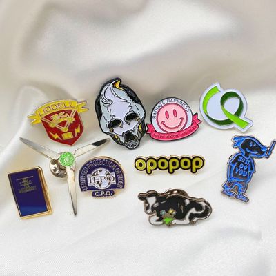 Round Metal Pins For Clothes Enamel Pin Badges Customized Metal Pins For Clothes