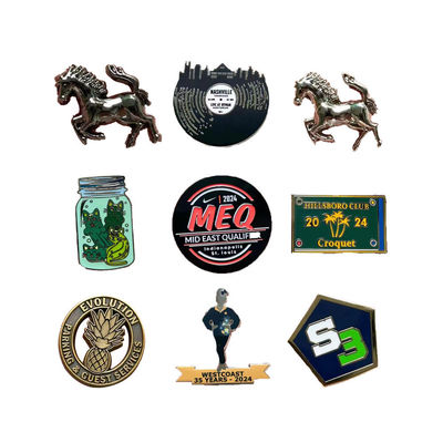 Goede prijs. Gekleurd zwart metaal aangepaste lapel pinnen UV-print cartoon enamel pinnen online