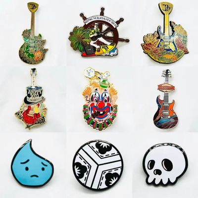 1.25 inch hot sale antieke gouden schaar badge die giet metaal pin custom lapel zakelijke cadeaubon badge