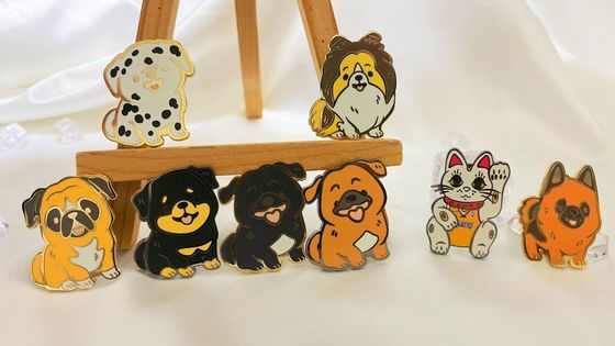 IJzer Zink Alloy Custom Lapel Pins Animal Customized Lapel Pins met uw logo