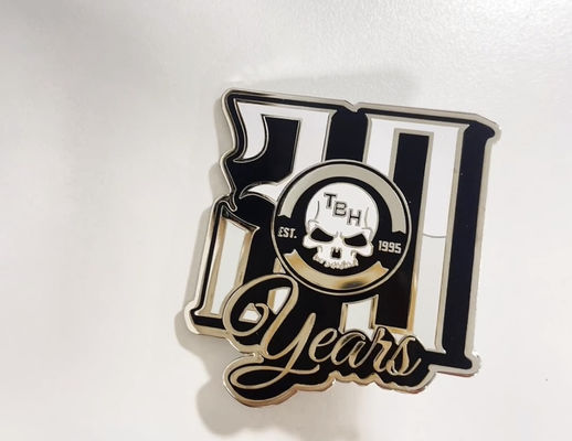 Custom Hard Enamel Lapel Pins voor zakelijke cadeautjes