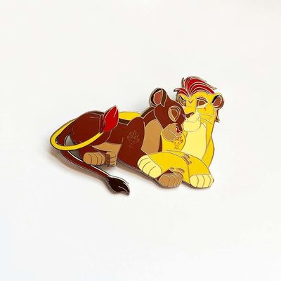 Goede prijs. Aangepaste speldjes in folk art-stijl voor ledenidentificatie in organisaties online