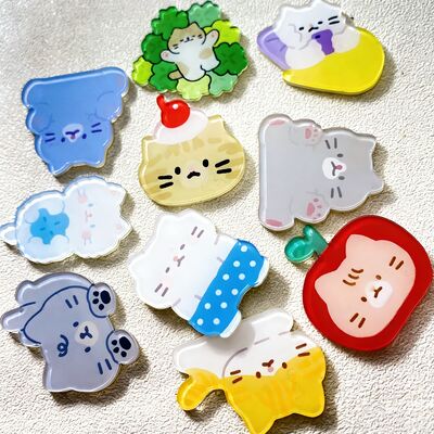 Op maat gedrukte logo acryl pin met magnetische achtergrond en glad gesneden gezicht voor gepersonaliseerde pinnen en badges