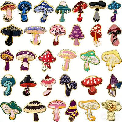 Aangepaste emaille lapel pins in harde of zachte afwerking met glitter, UV print en schattig anime logo.